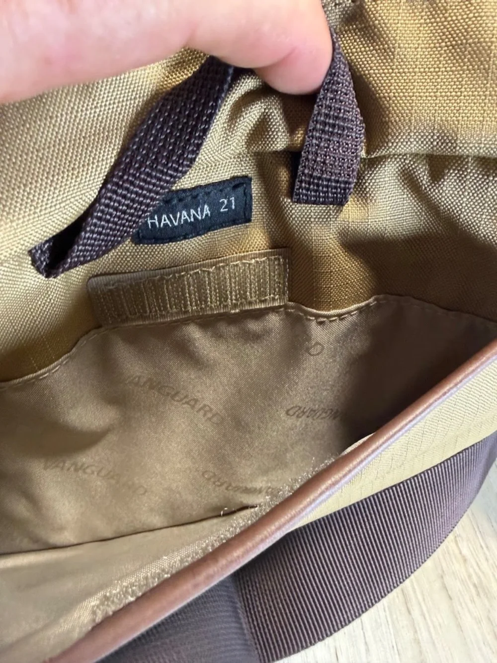 Vanguard Havana 21 Camera Shoulder Bag Khaki Brown DSLR Mirrorless NWT Rain Cove